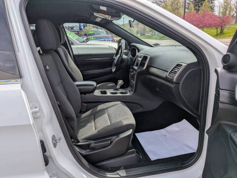 2019 Jeep Grand Cherokee Laredo E