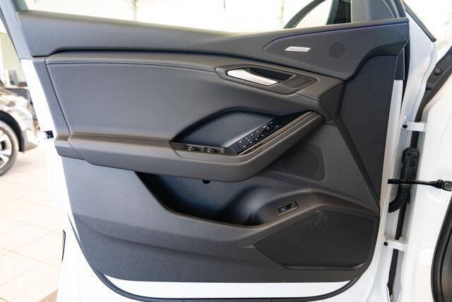 2027 Audi Q6 e-tron quattro Premium Plus