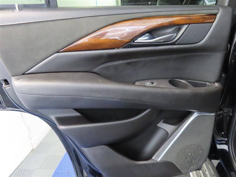 2019 Cadillac Escalade Luxury