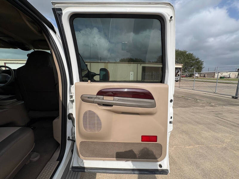 2004 Ford Excursion Eddie Bauer