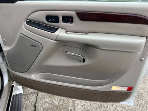 2005 Cadillac Escalade