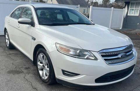 2011 Ford Taurus SEL