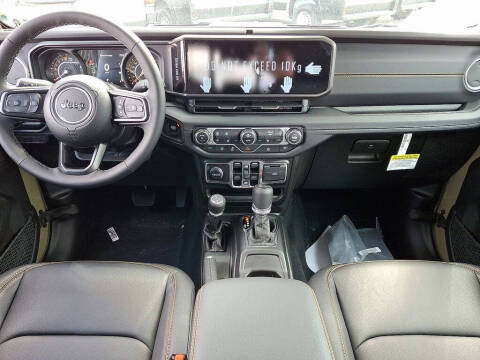 2025 Jeep Gladiator Sport