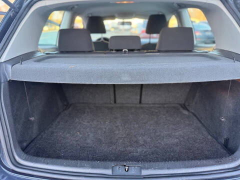 2012 Volkswagen Golf 2.5L PZEV