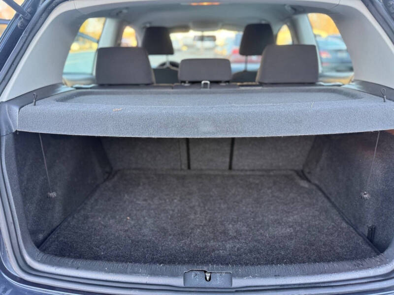 2012 Volkswagen Golf 2.5L PZEV