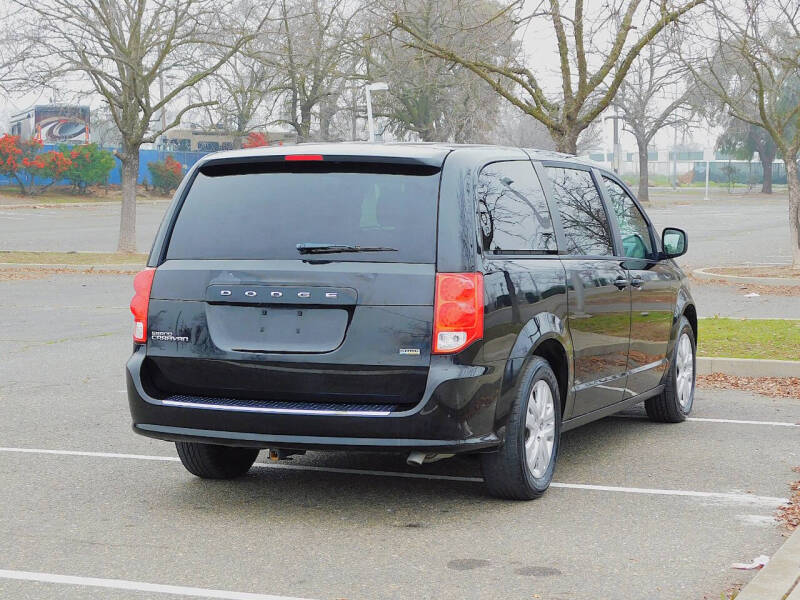 2014 Dodge Grand Caravan SE