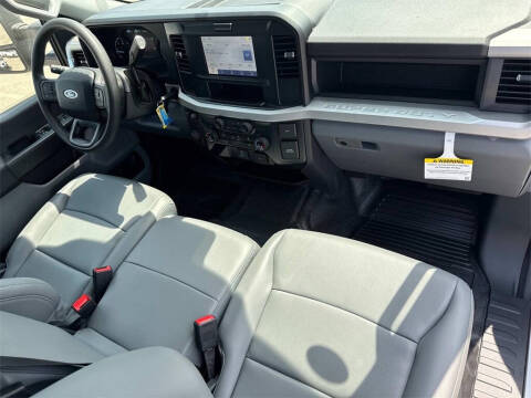 2025 Ford F-350 Super Duty XL