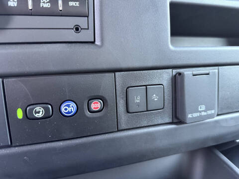 2025 Chevrolet Express 2500