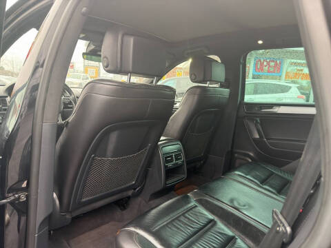 2017 Volkswagen Touareg V6 Wolfsburg