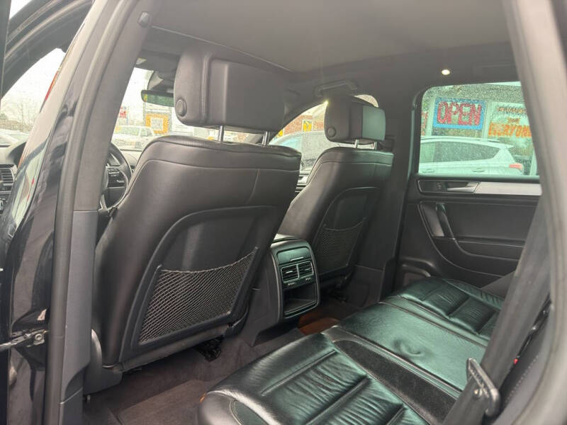 2017 Volkswagen Touareg V6 Wolfsburg