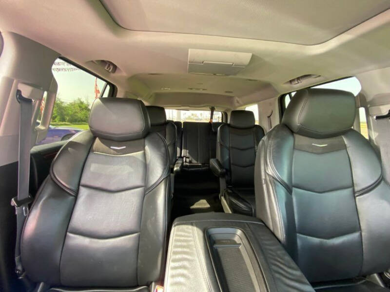 2015 Cadillac Escalade Luxury