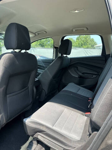 2017 Ford Escape S