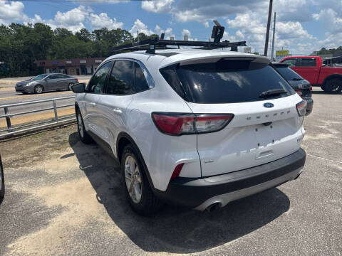 2020 Ford Escape SE