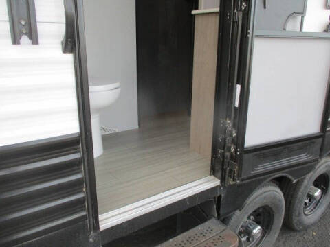 2021 Keystone RV Hideout 318BR