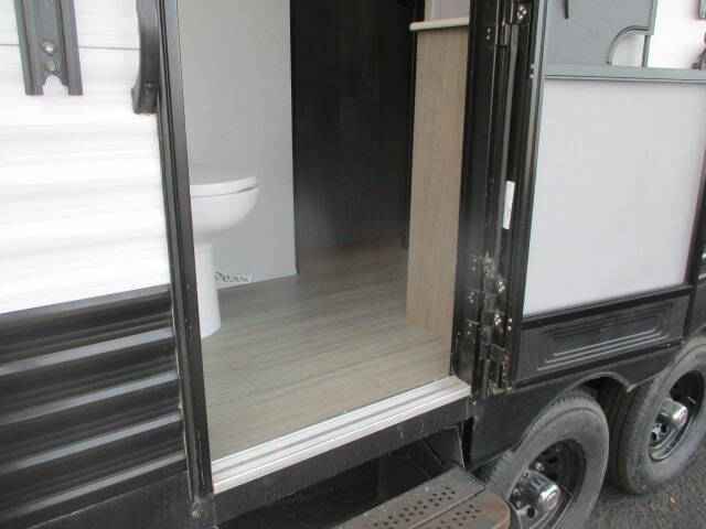 2021 Keystone RV Hideout 318BR