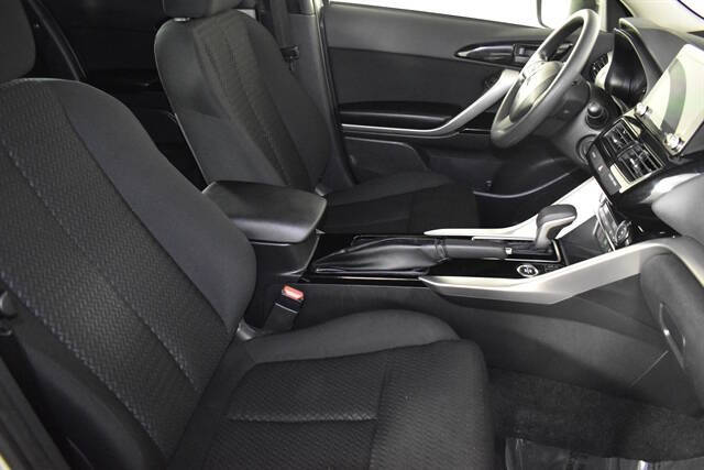 2024 Mitsubishi Eclipse Cross LE