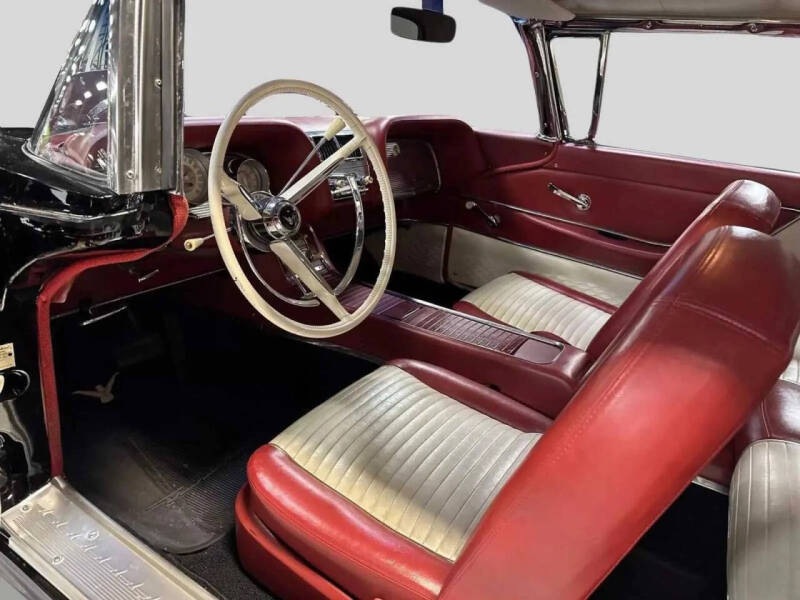 1959 Ford Thunderbird