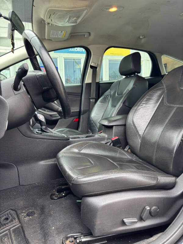 2015 Ford Focus SE