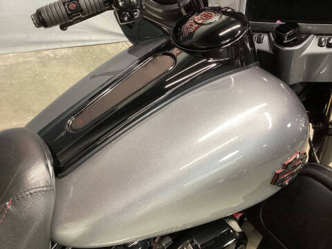 2019 Harley-Davidson® FLHTKSE - CVO™ Limited