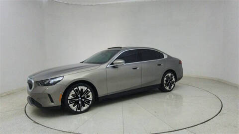 2025 BMW 5 Series 530i