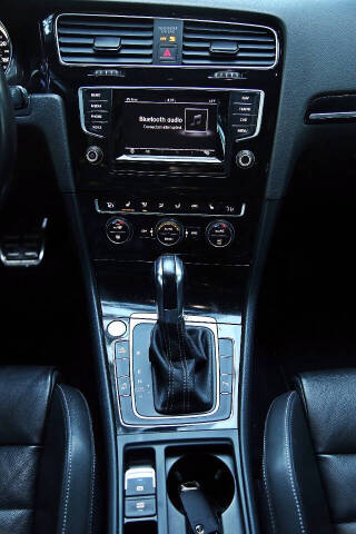 2015 Volkswagen Golf R 4Motion