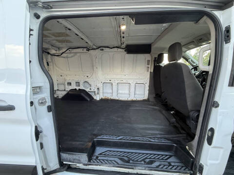 2022 Ford E-Transit 350