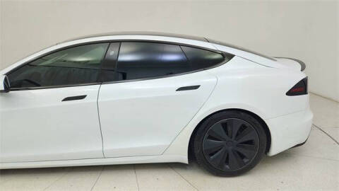 2023 Tesla Model S Plaid