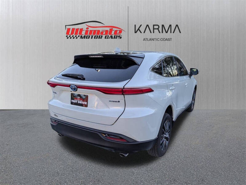 2022 Toyota Venza LE