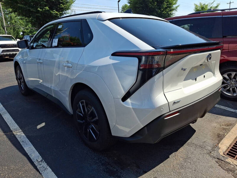 2026 Toyota bZ XLE Plus