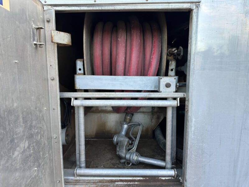 2000 Freightliner FL70