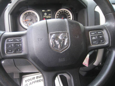 2017 RAM 1500 SLT