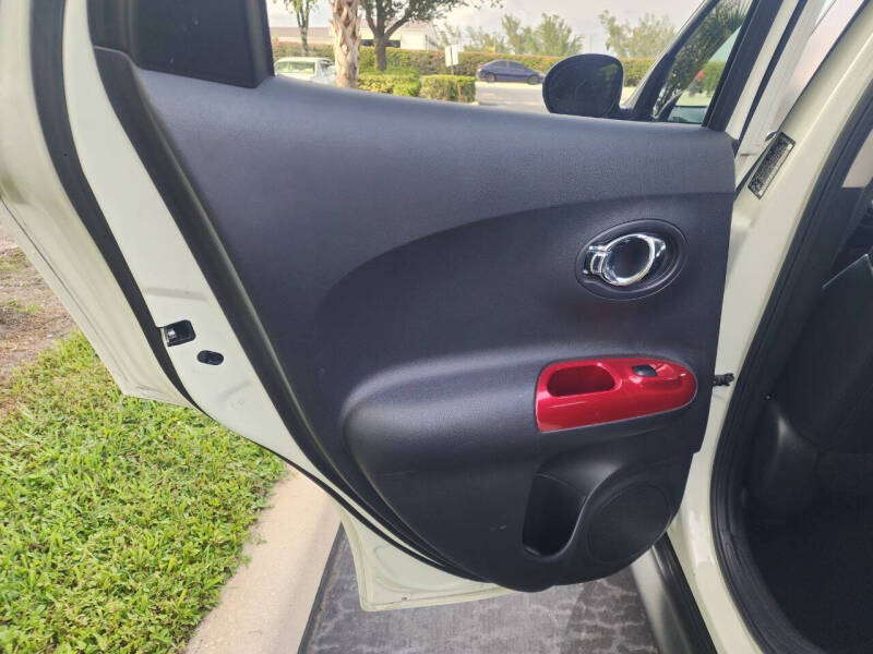 2011 Nissan JUKE SL