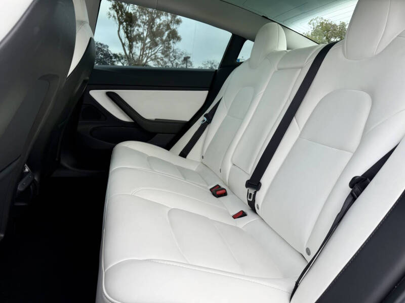 2020 Tesla Model 3 Standard Range Plus