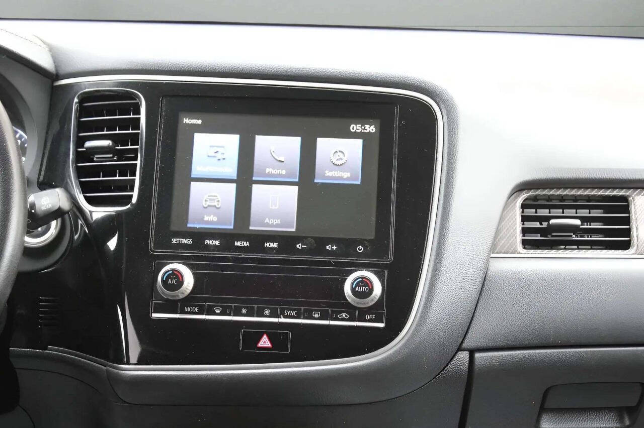 MitsubishiOutlander12