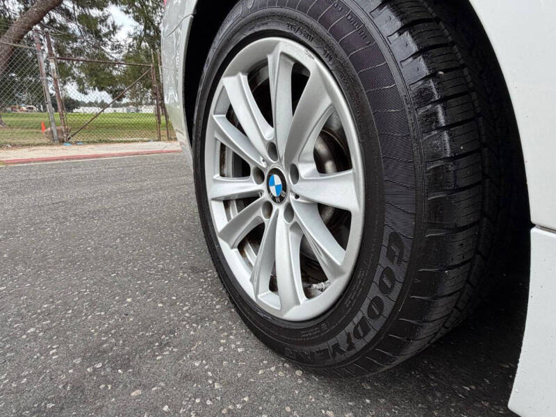 2016 BMW 5 Series 528i