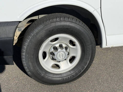 2017 Chevrolet Express LS 2500