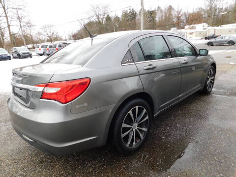 2013 Chrysler 200 Touring