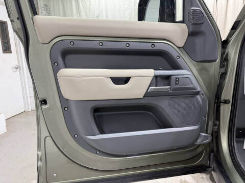 2020 Land Rover Defender 110 S