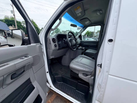 2014 Ford E-Series