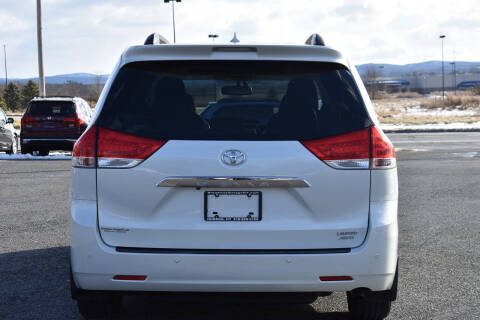 2013 Toyota Sienna Limited 7-Passenger