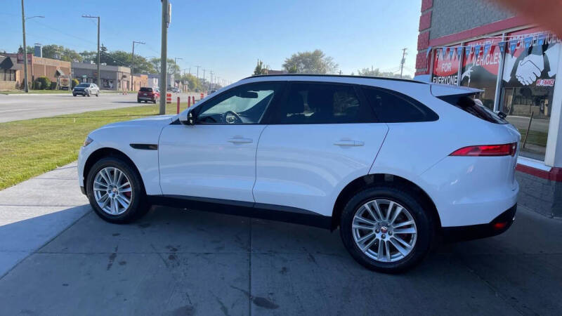 2017 Jaguar F-PACE 35t Prestige