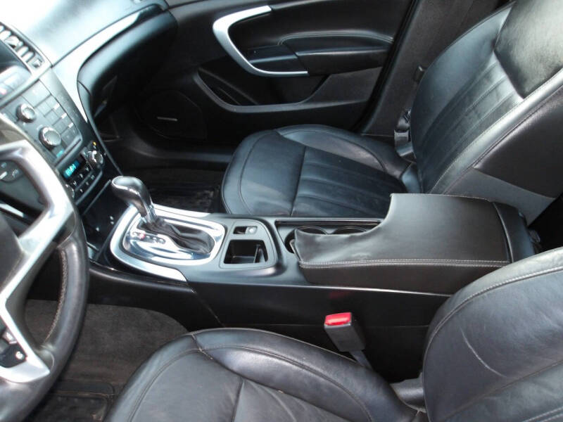 2012 Buick Regal Premium 3