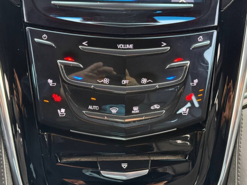 2018 Cadillac Escalade Platinum