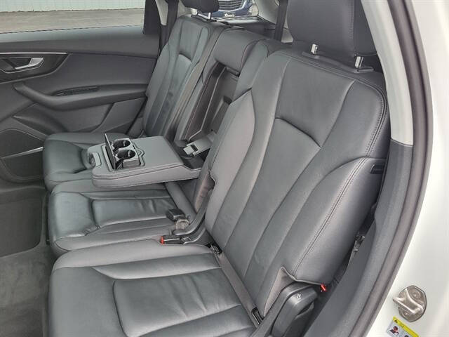 2022 Audi Q7 quattro Premium Plus 55 TFSI