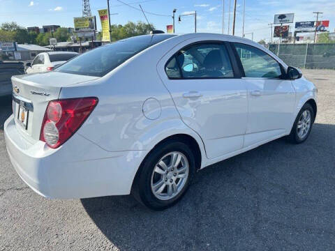 2016 Chevrolet Sonic LT Auto
