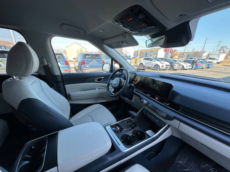 2026 Kia Carnival EX