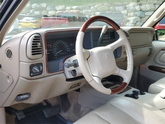 2000 Cadillac Escalade for sale at Bowman Auto Center in Clarkston, MI