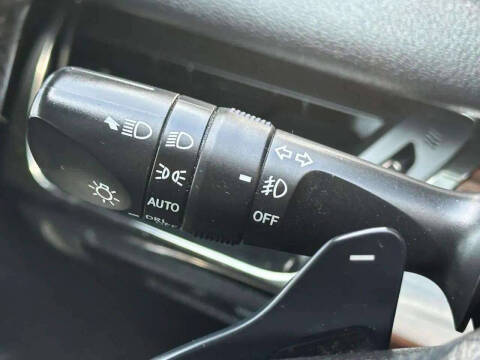 2013 Toyota Avalon XLE