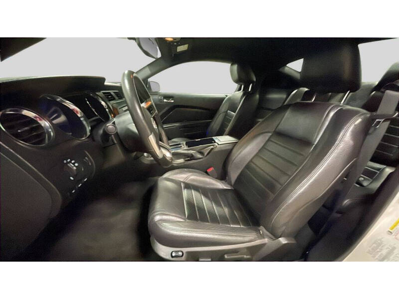 2011 Ford Mustang GT Premium