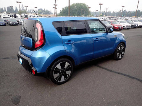 2016 Kia Soul +
